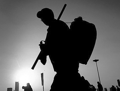 这座城市有点不尽人意,这座城市已经不值得留恋