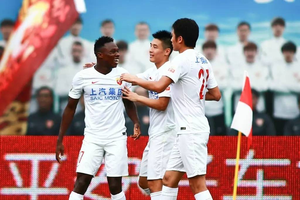 埃弗拉国足,埃弗拉苏亚雷斯厉害么