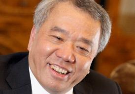 先亏掉3000万，他才把一碗泡面做到了1400亿