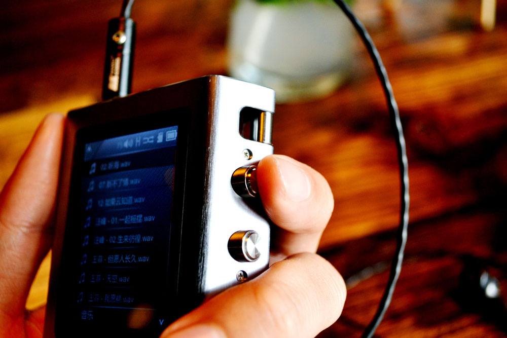 音乐是一种抹不掉的情怀，七彩虹C200HIFI*放播**器体验。