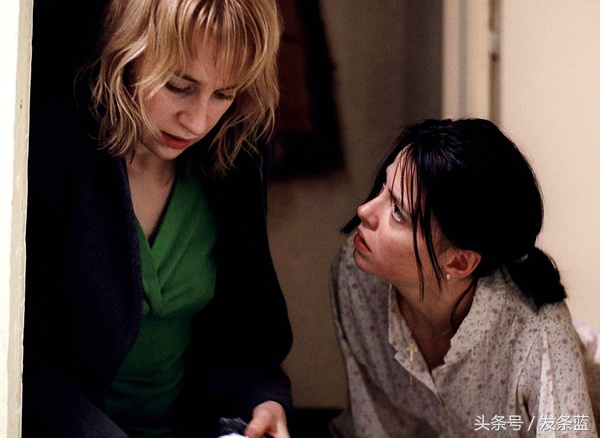 鍥涙湀涓夊懆涓ゅぉ鍓ф儏浠嬬粛,鍥涙湀涓夋棩瑙嗛鎷嶆憚