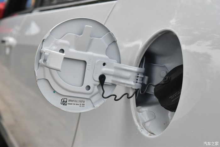 吉利远景2020款超值型,吉利远景新车值得买吗