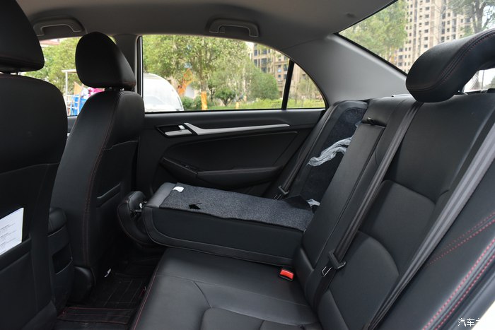 吉利远景2020款超值型,吉利远景新车值得买吗