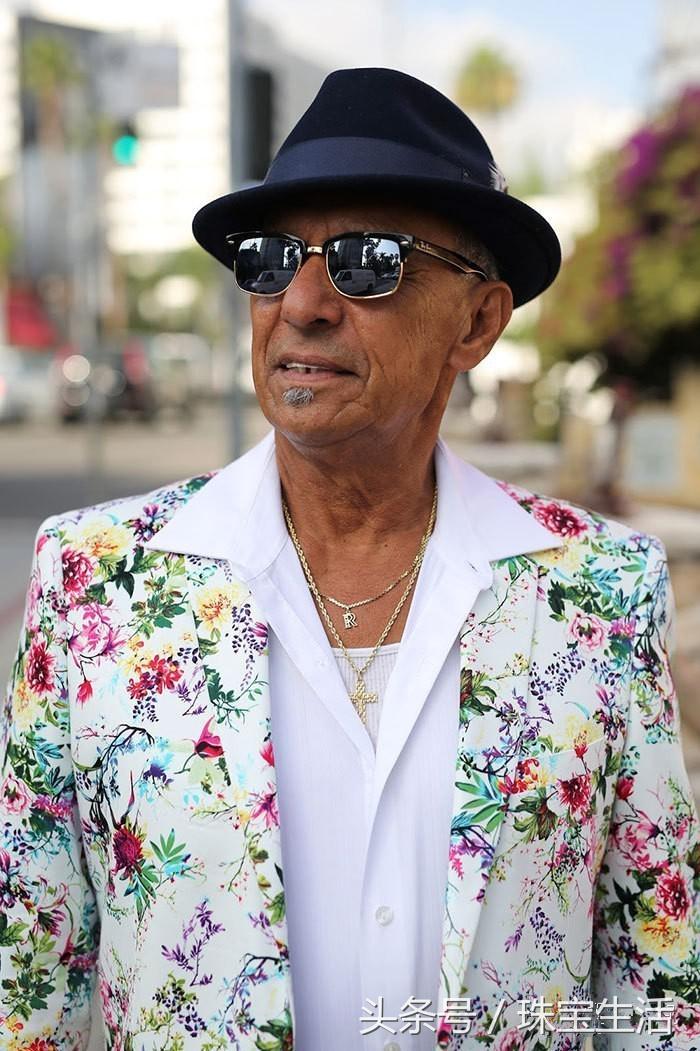 请不要用玻尿酸陪伴你年老的岁月,要用就用珠宝!