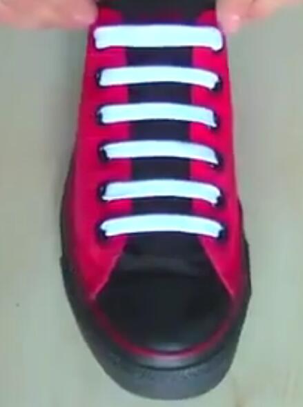 教你如何绑鞋带教程,骚气鞋带系法