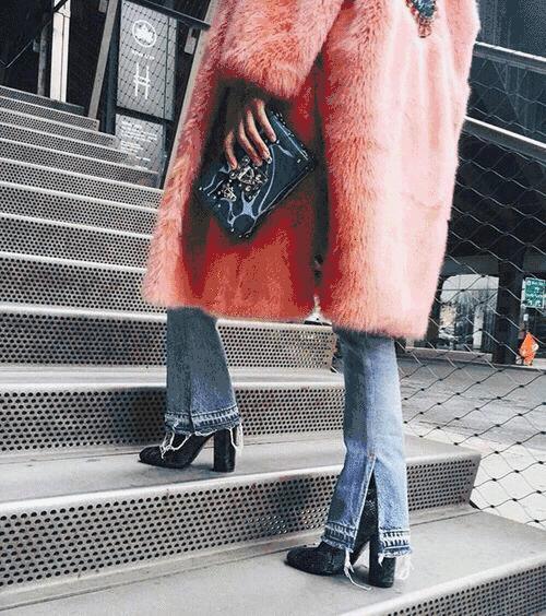 粗跟英伦风复古短靴怎么搭配,搭配短靴穿出时髦复古风格