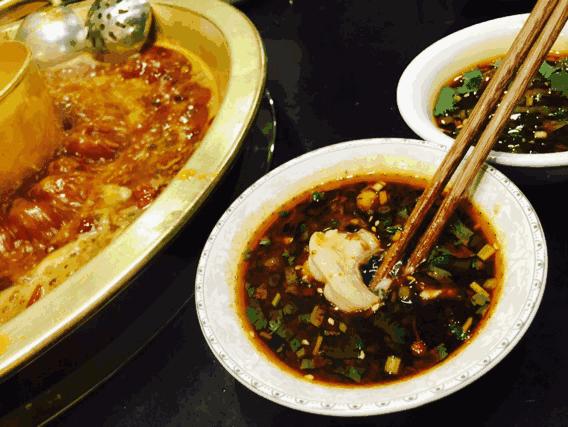 太原短发妹子注意咯！这家火锅3.9折！头发越短！折扣越大！