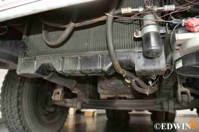 奔驰国产大卡车,奔驰卡车和国产卡车