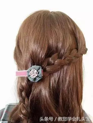 大蝴蝶结头饰发型小清新,蝴蝶结头饰搭配什么发型好看短发