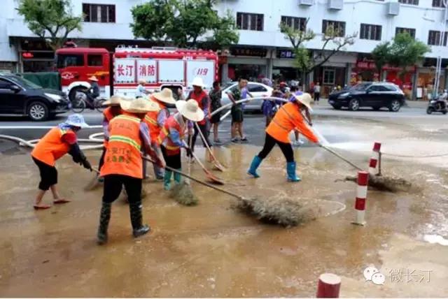 关爱环卫工人公益活动图片,关爱环卫工人暖冬在行动