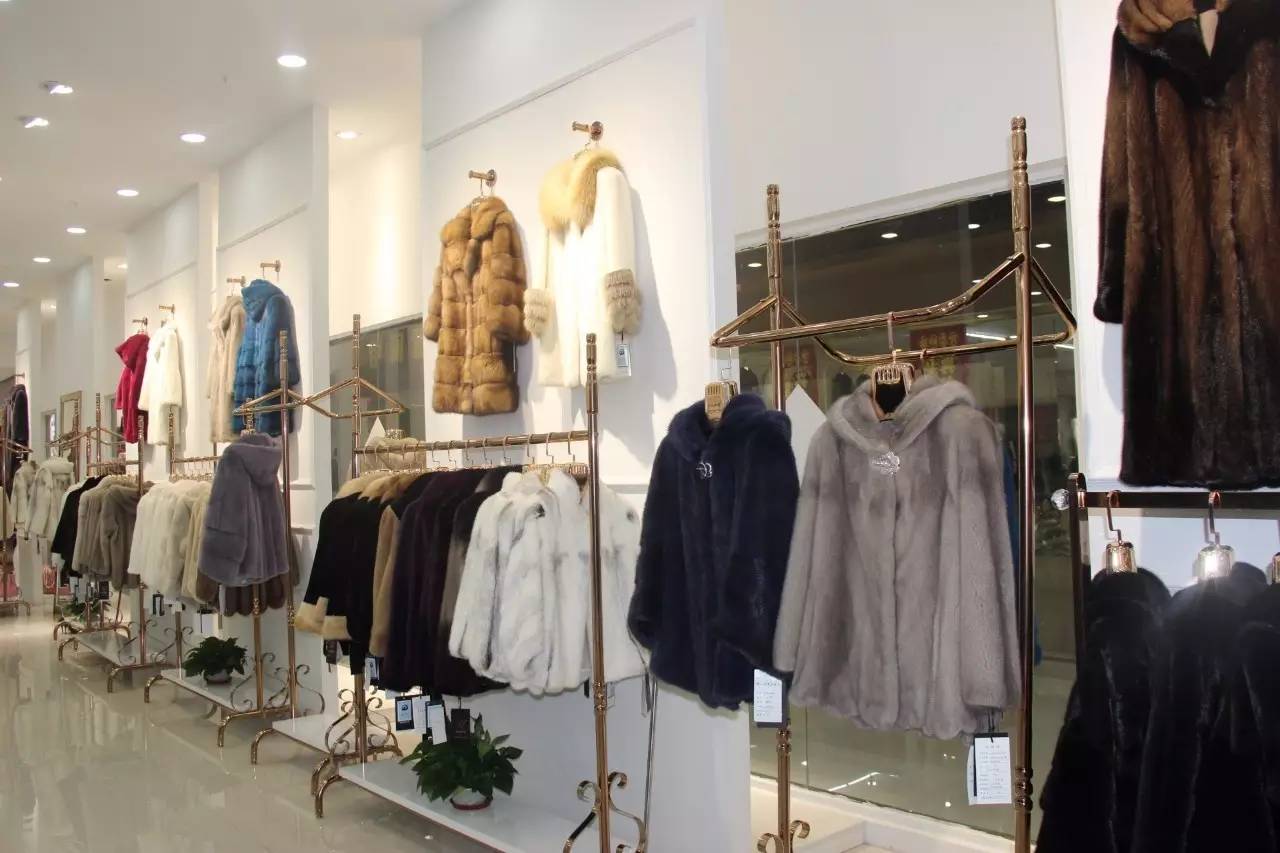 海宁皮革城男士皮衣服,海宁皮革城男士衣服