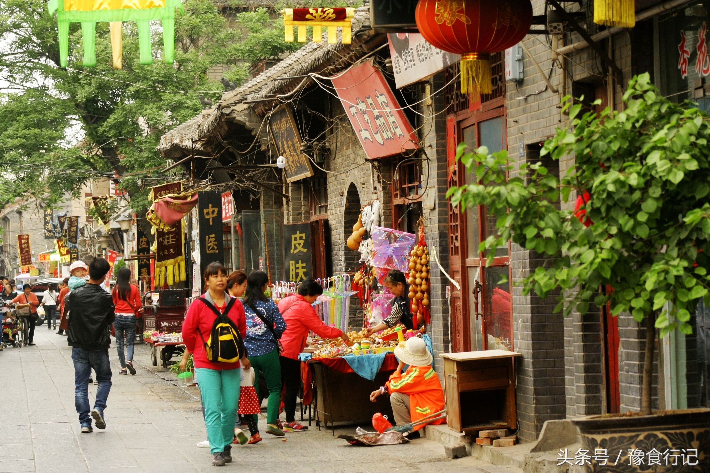洛阳本地人必去的地方,洛阳丽景门和十字老街