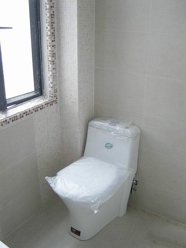 马桶怎样安装防止臭味反出,卫生间马桶反味严重简单解决方法