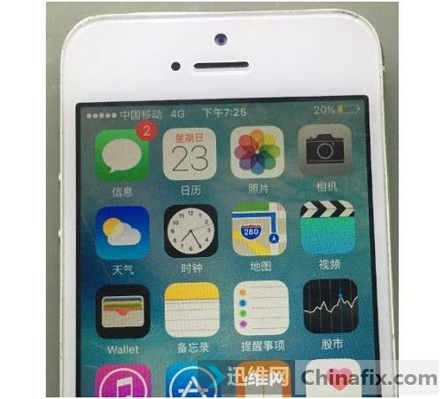 iphone5s摔了一直死机,苹果5s摔过信号特别差