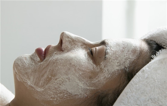 酸奶美白的正确方法,酸奶可以美白去黄吗