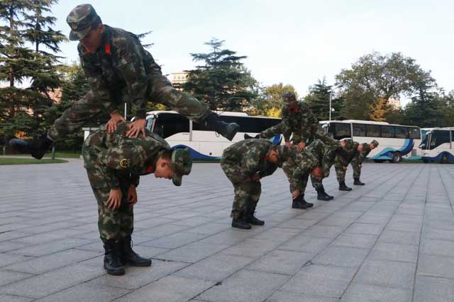 十大经典军体小游戏,军营文娱小游戏