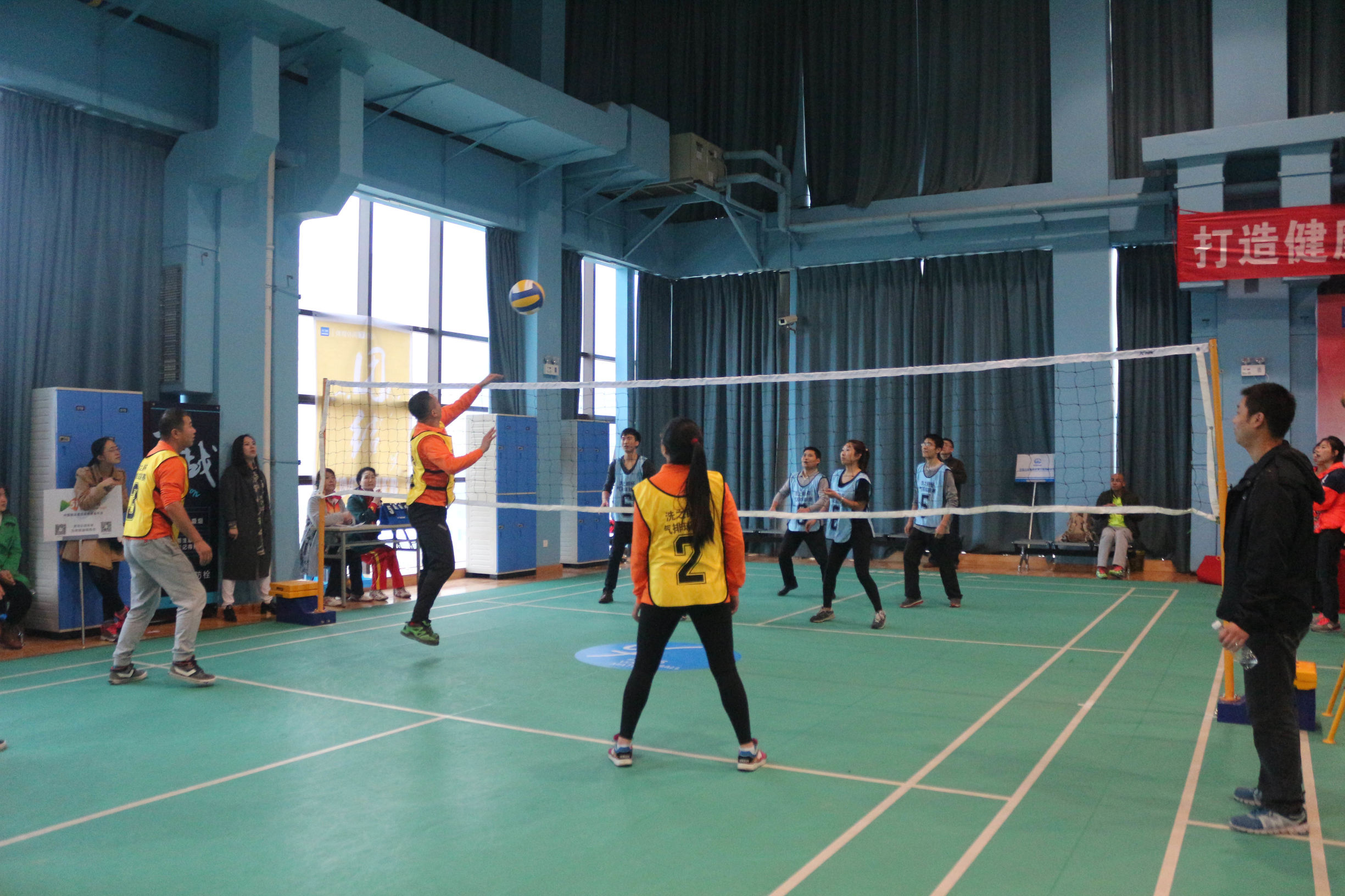 热烈祝贺赛事取得圆满成功,热烈庆祝体育比赛圆满成功