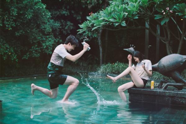 愿无岁月可回首且以深情共白头,愿有岁月可回首且以深情共白头