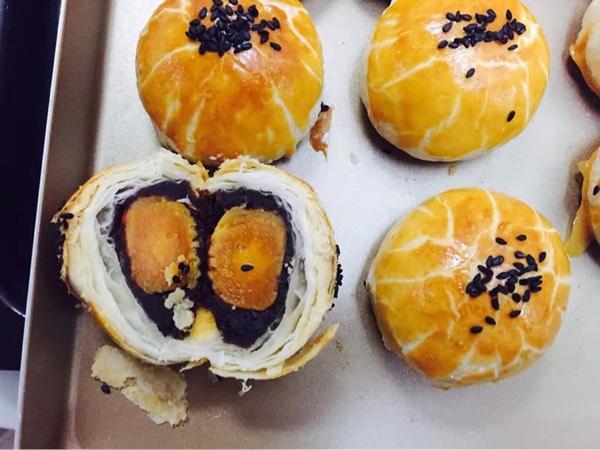 想吃蛋黄酥,想吃蛋黄酥没烦恼