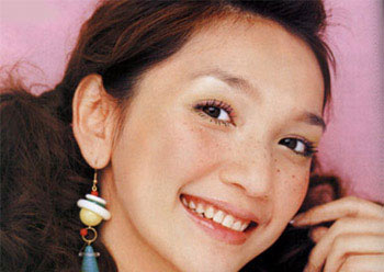 褐青色斑可以淡化吗,褐青色斑和雀斑哪个容易祛