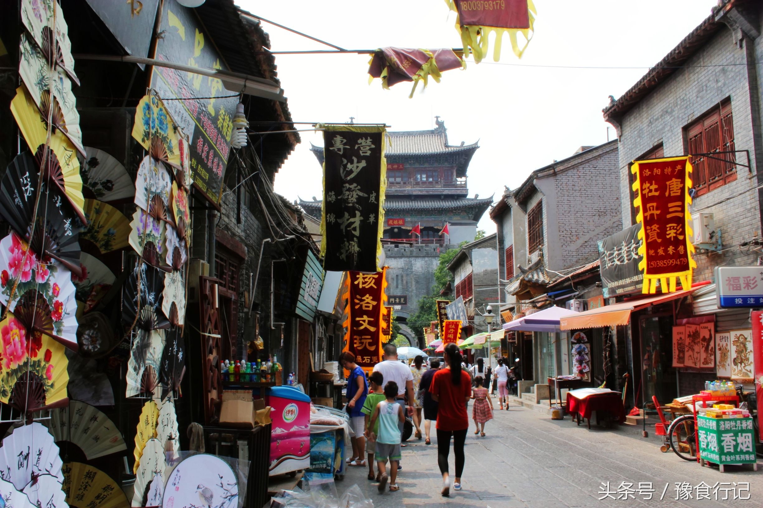 洛阳本地人必去的地方,洛阳丽景门和十字老街