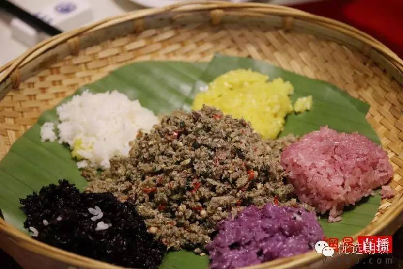 舌尖上的云南第二期:毛主席都夸赞的汽锅鸡是这样做出来的