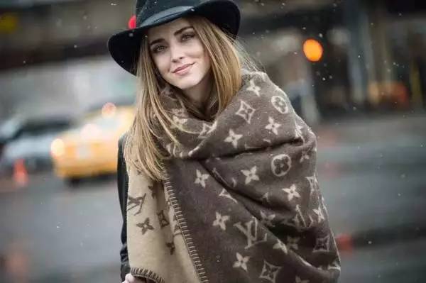 lv正品围巾和仿品区别,lv顶级围巾对比