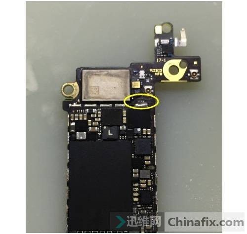 iphone5s摔了一直死机,苹果5s摔过信号特别差