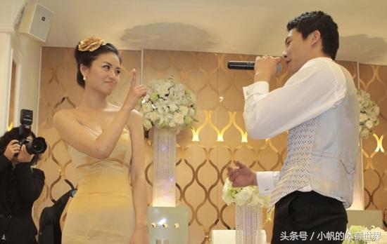 国足的漂亮太太们,最新一届国足太太团