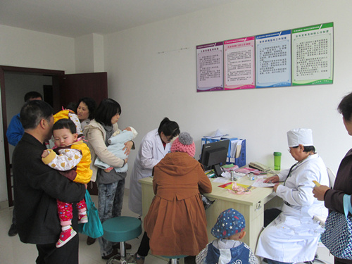 7位资深“挑剔妈咪”亲历,在香港看儿科医生,差别真的很大!