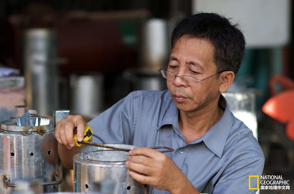 农村牛人发明节能气化炉,工程师发明专利