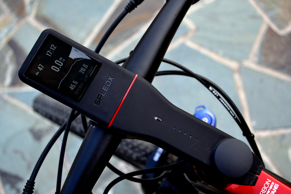 山地车碳纤维铝合金骑行感受,山地车铝合金碳纤维骑行感受