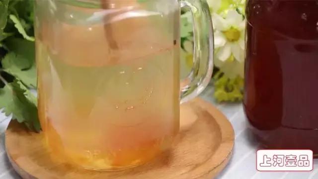 在家自制蜂蜜柚子茶润喉去秋燥,怎么煮蜂蜜柚子茶能祛痰