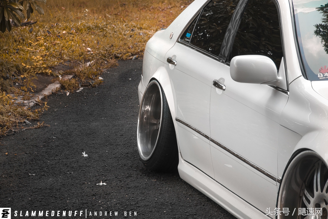 06款皇冠老改新,06款皇冠低趴姿态