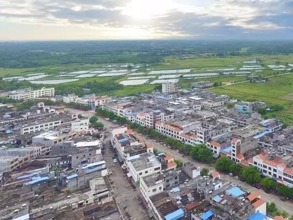 站在上帝视角看人,站在上帝的视角看自己