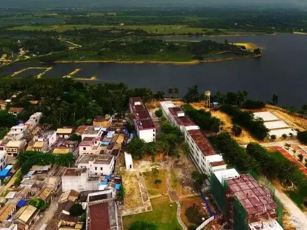 站在上帝视角看人,站在上帝的视角看自己