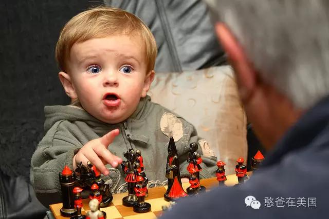 4岁小孩学什么下棋好,6岁儿童学下棋选什么棋