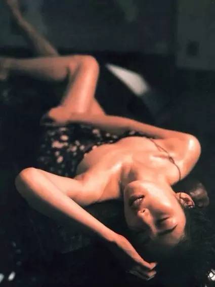 你妈做梦也没想到,你居然会被一个女人掰弯!