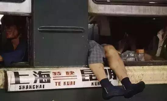 80年代大街上的视频,八十年代的大街上