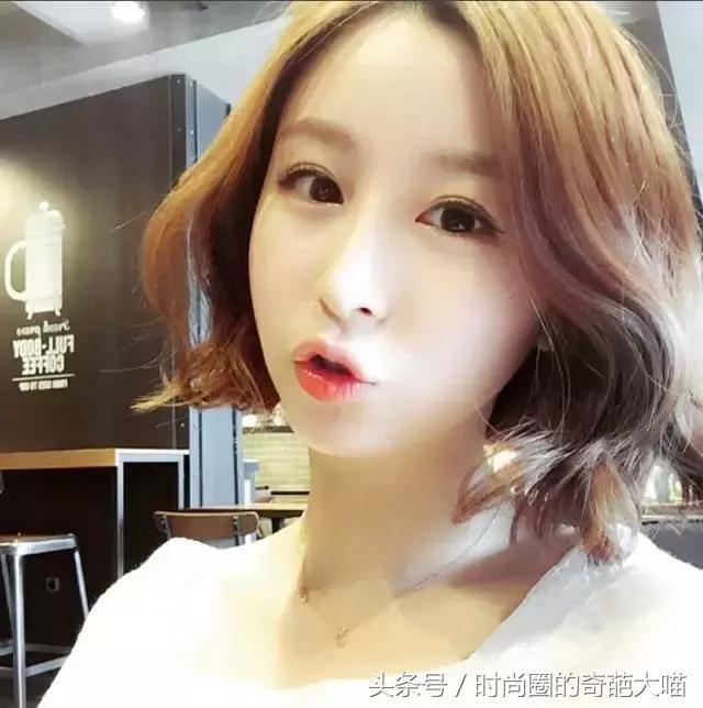 短发比较多扎发简单又好看,短发学生怎么扎霸气短发有刘海