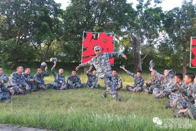 熬过新兵连才算真正的兵,新兵连的滋味