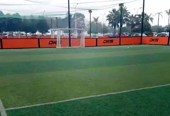 室内足球场射门,史上最精准的射门