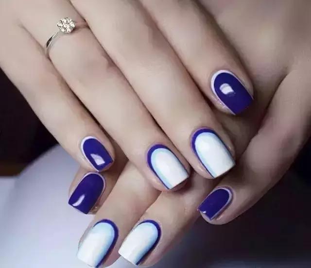 显手白的蓝黑色,显手白的高级颜色