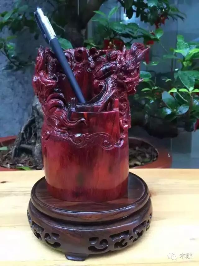 带星星的手串都是什么材质,小叶紫檀带星星是真的吗