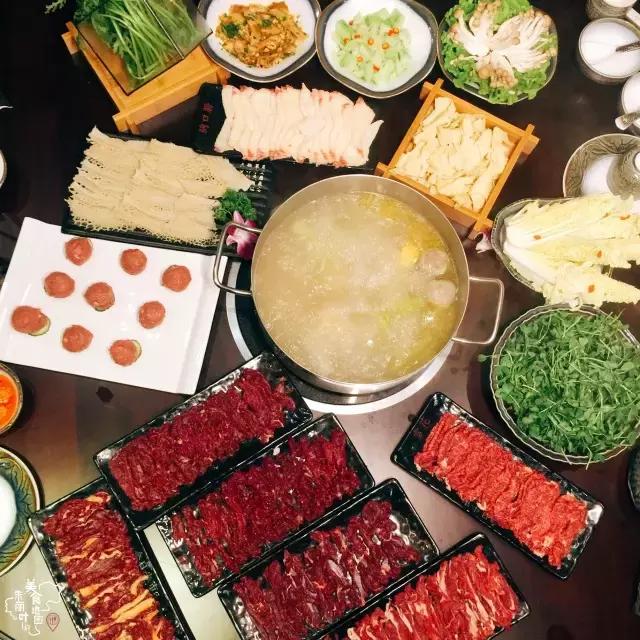 一年3家店！这家火爆的潮牛又来占领岳阳街啦！