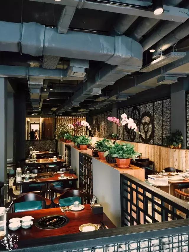 一年3家店！这家火爆的潮牛又来占领岳阳街啦！