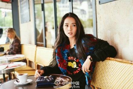 今日发售的HMXKenzo联名款，就算丑哭也要买