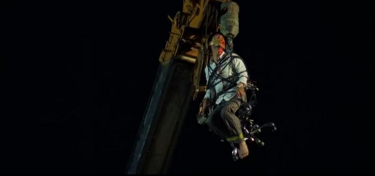 女儿遭“奸杀”，妈妈“复仇”，方式令凶犯“蛋疼”！我却感动了