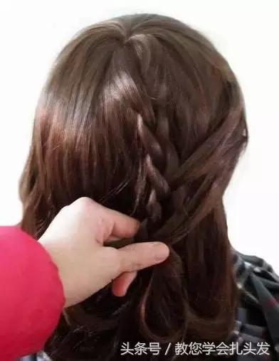 大蝴蝶结头饰发型小清新,蝴蝶结头饰搭配什么发型好看短发