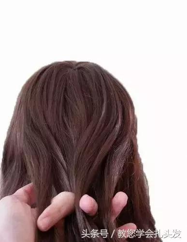 大蝴蝶结头饰发型小清新,蝴蝶结头饰搭配什么发型好看短发